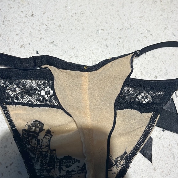 City skyline unique bra xs - Picture 3 of 5